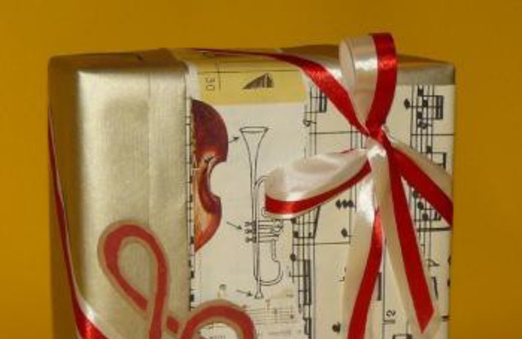 Musique et cadeaux jusqu'à 11h! Bon début de semaine