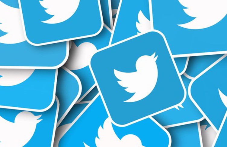 Un buzz twitter pour la bonne cause à 9h35 !