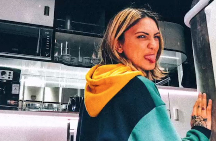 Julia Michaels est de retour à 12h35