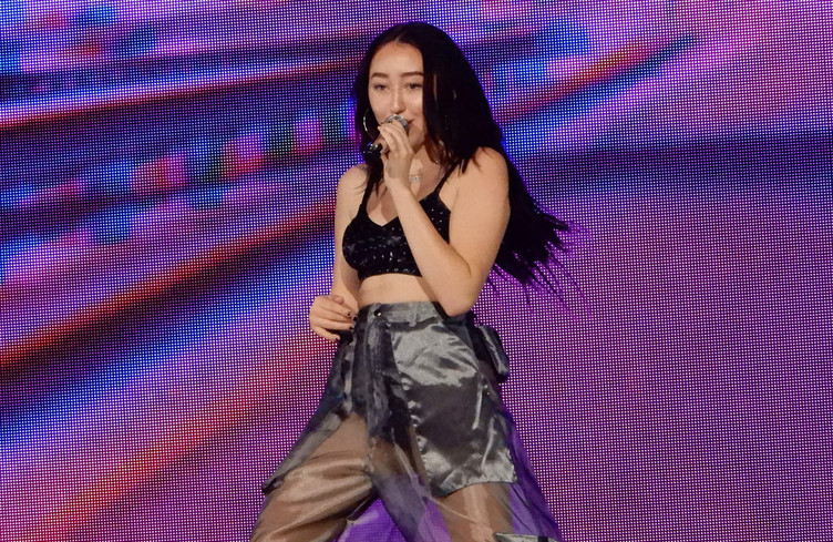 Noah Cyrus nous offre la nouveauté du jour.