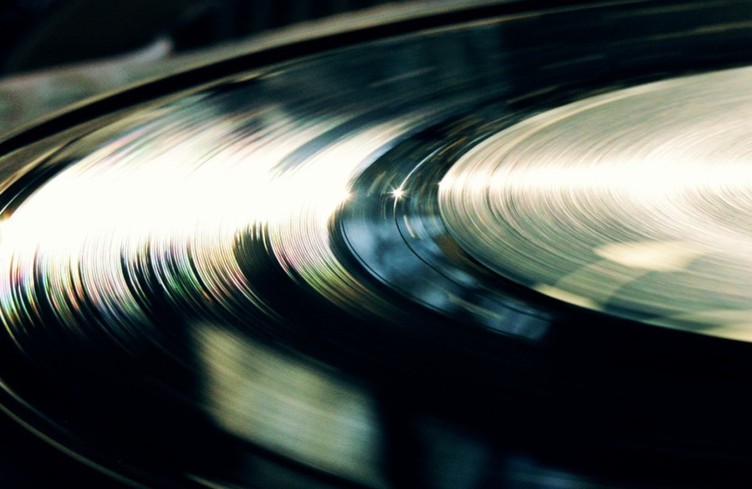Jusqu'à 18h le bon vieux son de la platine