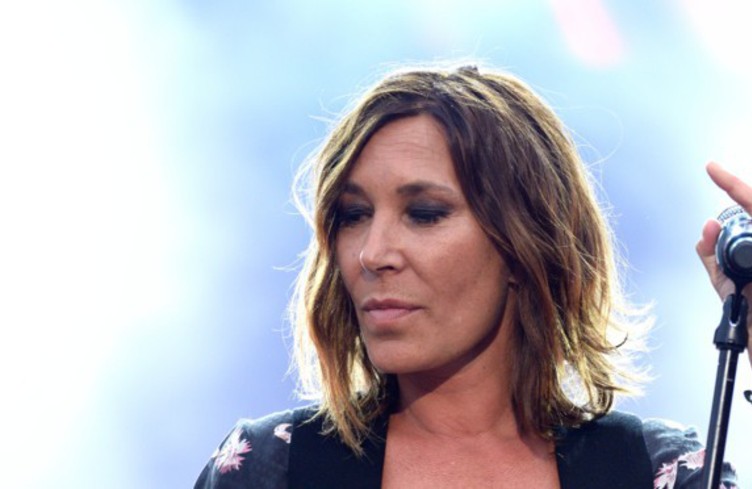Zazie est en interview dans le 16-18h de fêtes