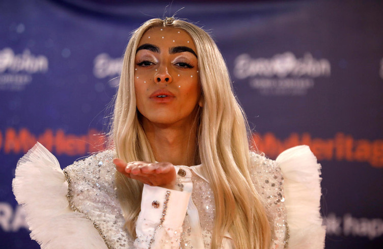 Bilal Hassani pour la nouveauté de 11.10