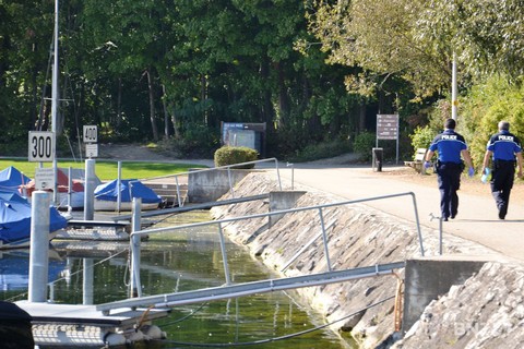 La police a inspecté les lieux vendredi