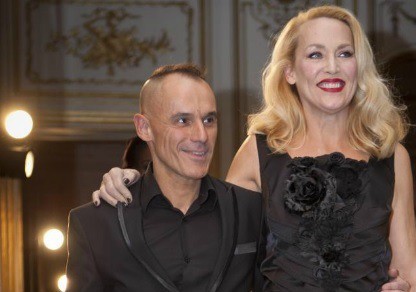 Jean-Luc Amsler (ici avec Jerry Hall) veut s'établir à Delémont (photo: www.jeanlucamsler.ch)
