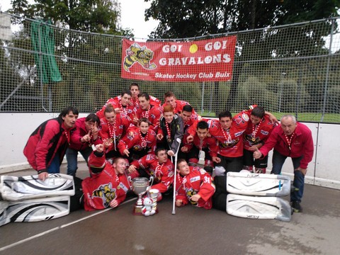 Les juniors du SHC Buix sont champions de Suisse ! (photo : Sussu Comment)