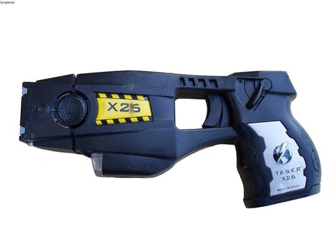 Taser (image : Jungelcat)