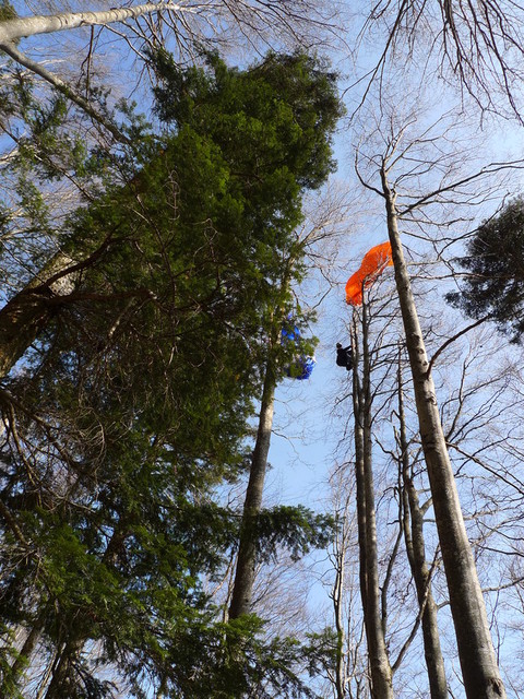 Le parapentiste s'est retrouvé en facheuse posture (photo: Jan Laïs)