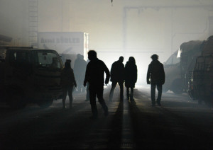 Les zombies reprennent possession de la ville. (Photos: Ludesco)