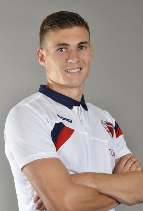 Benjamin Kololli va endosser le maillot du FC Bienne (photo : www.fc-sion.ch)