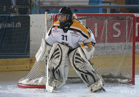 Mélyna Desboeufs a découvert le plus haut niveau féminin du hockey sur glace helvétique (photo : Mauricette Schnider)