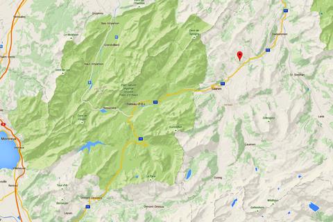 L'accident s'est produit non loin de l'axe Saanen - Zweisimmen. Image: Google maps.