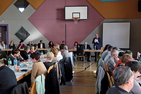 Le synode d'arrondissement du Jura des églises réformées Berne-Jura-Soleure a tenu ses assises d'automnce samedi é Frinvillier. Photo: Pierre Bohrer 