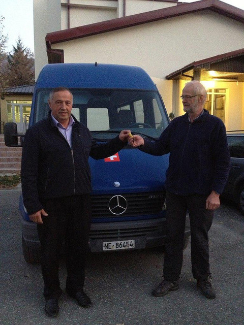 Le bus est arrivé au Monténégro le 5 novembre dernier. (Photo : Association Causes communes des Montagnes neuchâteloises)