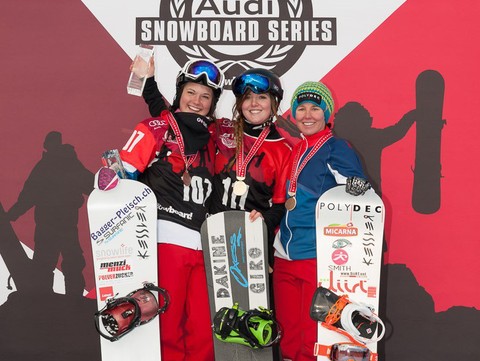 Emilie Aubry (à droite) s'offre un nouveau podium lors des championnats de Suisse