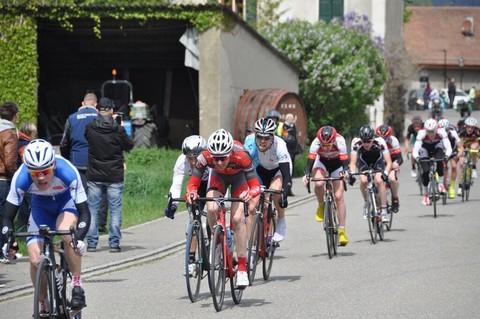 Marc Dubois lors du sprint de l'épreuve qui s'est déroulée à Dardagny (GE).