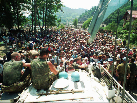 Srebrenica: la CEDH déboute des proches de victimes
