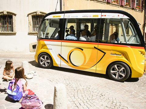 Navettes autonomes: test suspendu à Sion après un incident