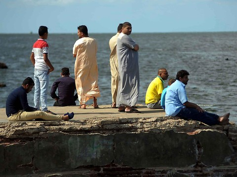 Au moins 162 morts dans le naufrage de migrants en Egypte