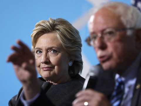 Hillary Clinton s'associe à l'idole des jeunes, Bernie Sanders