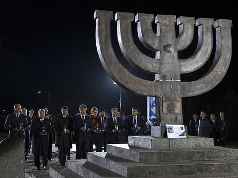 L'Ukraine commémore les 75 ans du massacre de Babi Yar