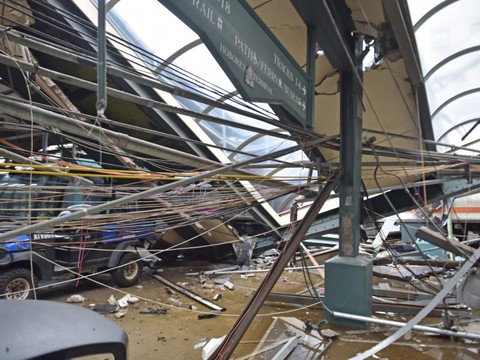 Un train défonce une gare proche de New York, un mort à déplorer