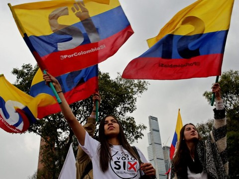 Colombie: début du référendum sur la paix conclue avec les Farc