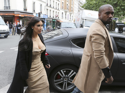 Kim Kardashian braquée à Paris - un butin de dix millions d'euros