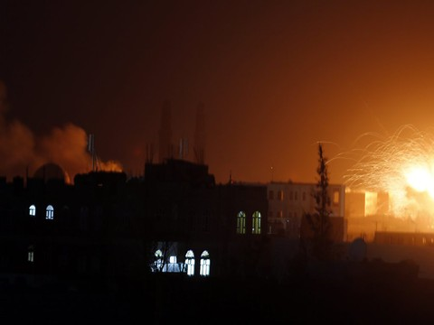 Yémen: des raids aériens font un carnage à Sanaa