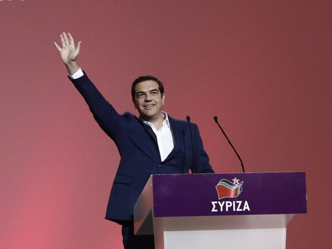 Alexis Tsipras renforce son emprise sur Syriza