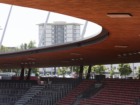 Implenia porte devant le TF son conflit avec la Ville de Zurich
