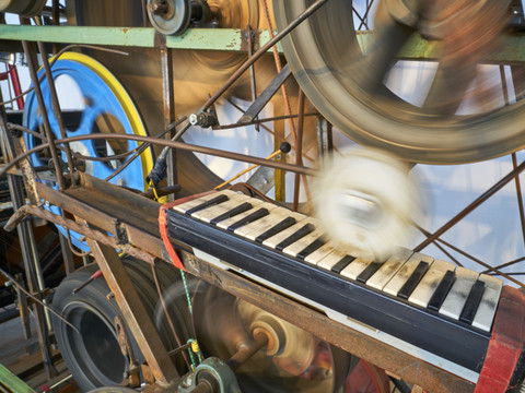 Les machines musicales de Jean Tinguely en concert à Bâle