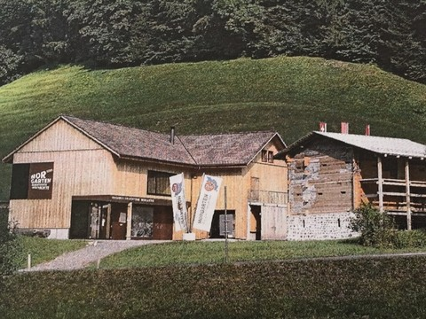 Reconstruction de la plus vieille maison en bois d'Europe primée