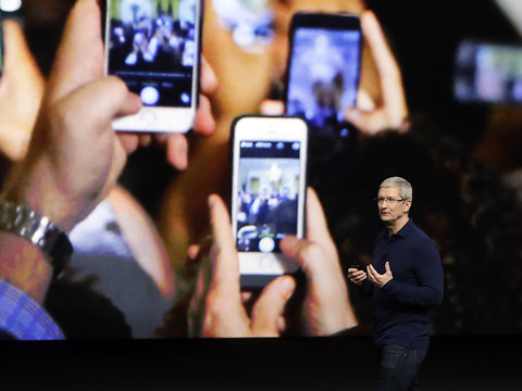Nouveau recul des ventes d'iPhone, mais Apple garde espoir