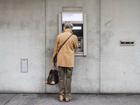Le Conseil fédéral abaisse la rémunération minimale à 1%