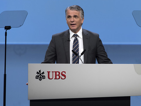 Bénéfice net en chute pour UBS au 3e trimestre