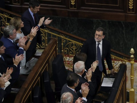 Mariano Rajoy reconduit à la tête du gouvernement espagnol
