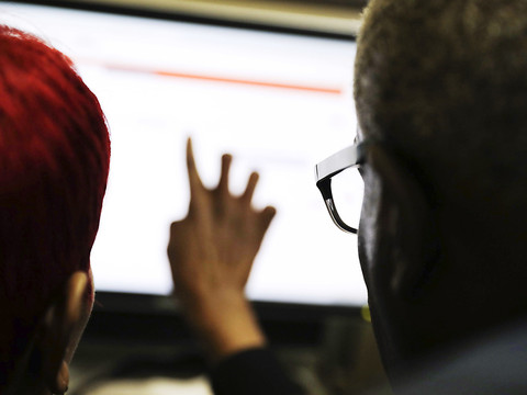 HRW dénonce la répression en ligne des dissidents dans le Golfe