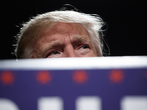 Donald Trump dépasse Hillary Clinton dans un sondage