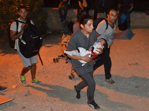 La situation dérape après 3 jours de tension dans un camp en Grèce