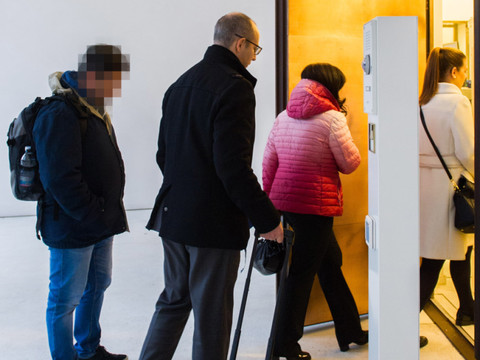 20 mois avec sursis pour espionnage du Service de renseignement