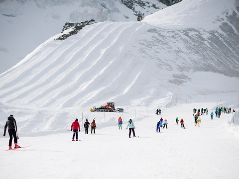 Saas-Fee réagit au recul des nuitées avec un projet de crowdfunding