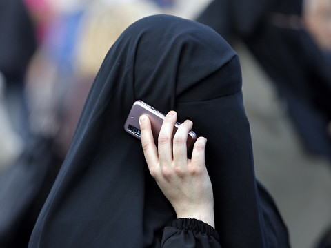 Voile intégral en partie banni par les députés néerlandais