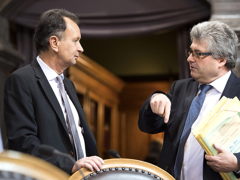 Le Conseil des Etats serre la vis aux entreprises