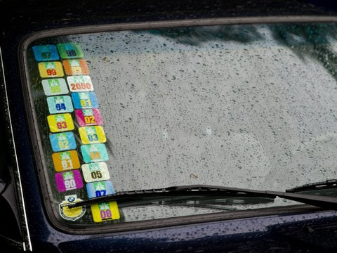 La vignette devrait être remplacée par un système électronique