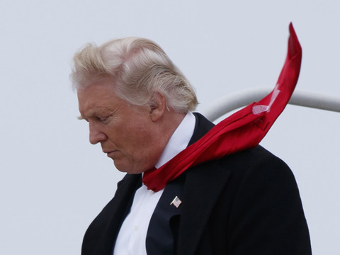 Trump risque une crise avec la Chine après un appel avec Taïwan