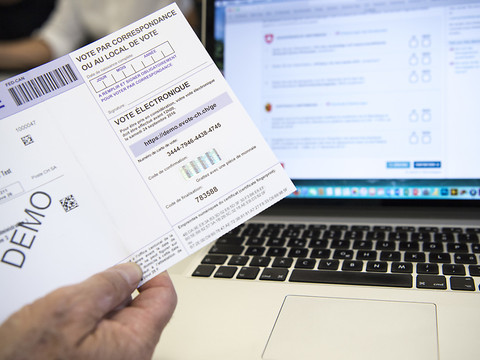 Journaliste condamné pour avoir révélé une faille du e-voting
