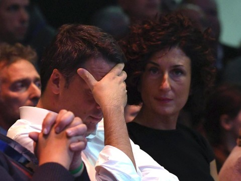 Les Italiens rejettent massivement la réforme de Matteo Renzi