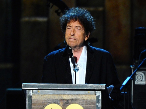 Deux mois après, Bob Dylan dit merci pour son prix Nobel