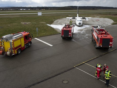 Un petit avion s'écrase à l'aéroport de Bâle-Mulhouse: un mort